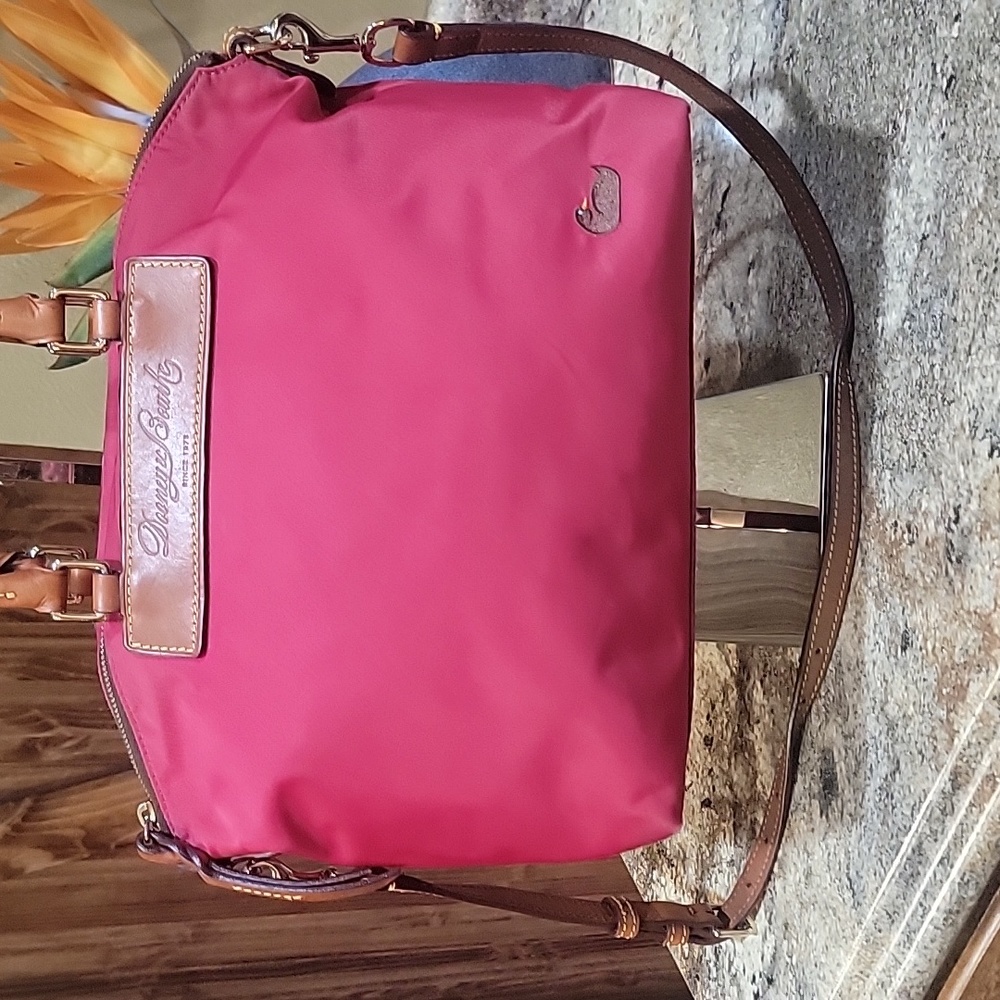 DOONEY & BOURKE RED NYLON SATCHEL TOTE - Picture 2 of 12